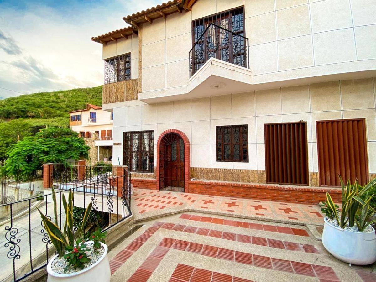 Hotel Casa 1, Conjunto Jardines De Roca, Rodadero Santa Marta (Magdalena)