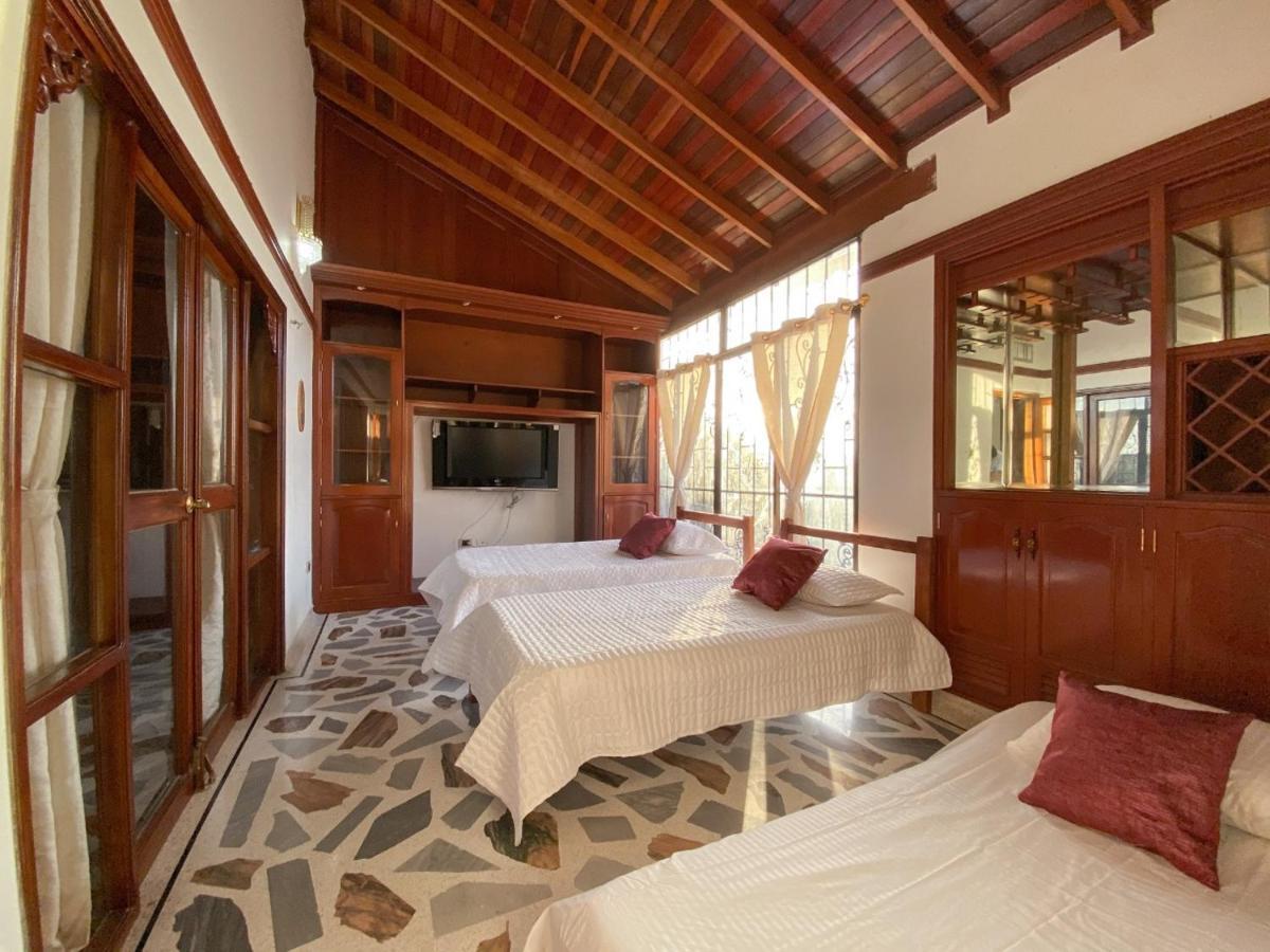 Hotel Casa 1, Conjunto Jardines De Roca, Rodadero Santa Marta (Magdalena)